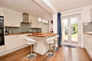 Kitchen / breakfast room to garden- click for photo gallery